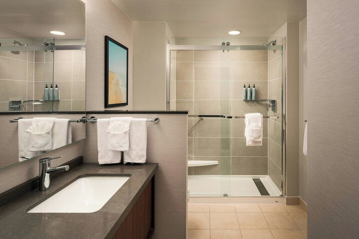 Courtyard by Marriott St. Petersburg Downtown