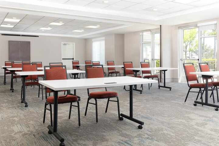 Hilton Garden Inn Ontario / Rancho Cucamonga