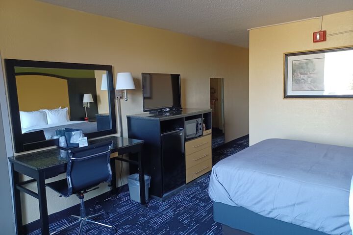 Quality Inn Conference Center Logansport