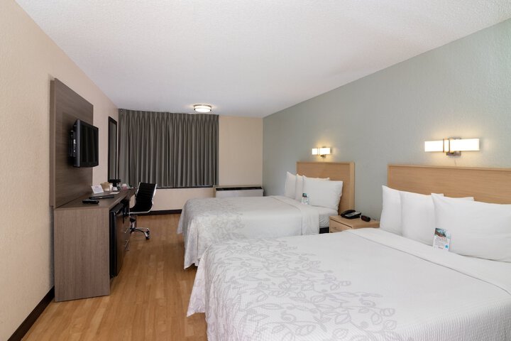 Room 12 of 30