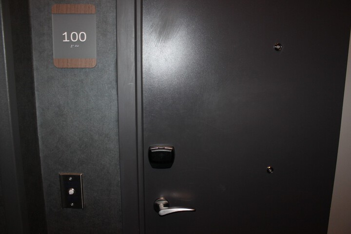 Room 76 of 110
