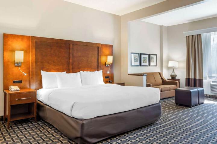 Room 21 of 35