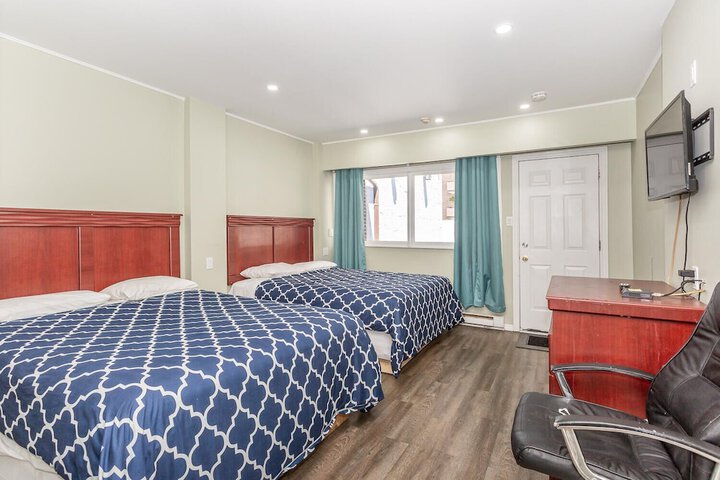Room 52 of 60