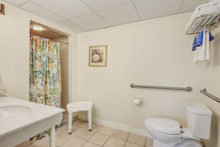 Room 256 of 334