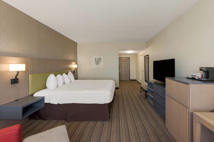 Country Inn & Suites by Radisson Findlay, OH