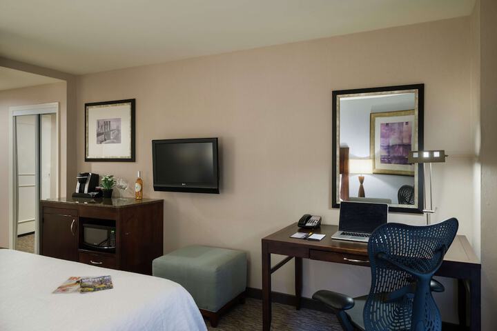 Room 16 of 37