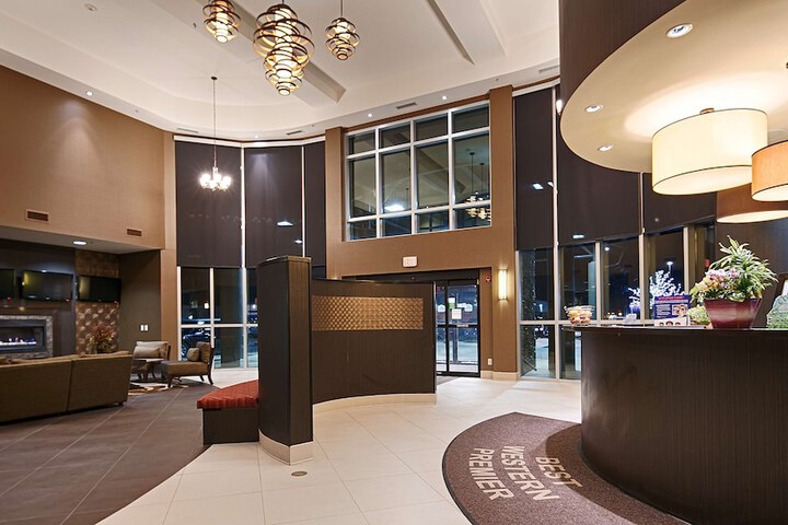 Hotel Interior 6 of 25