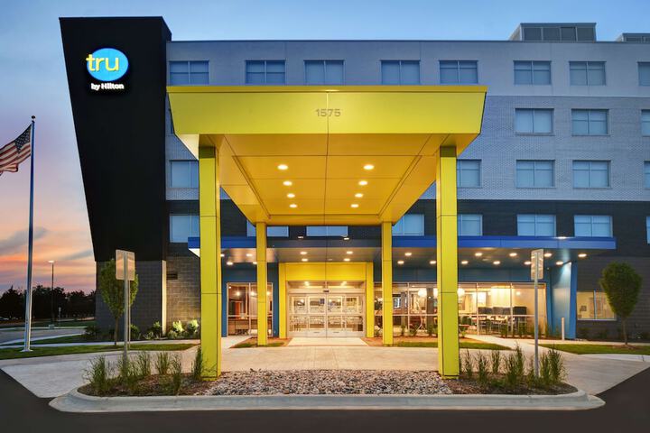 Tru by Hilton Troy Detroit