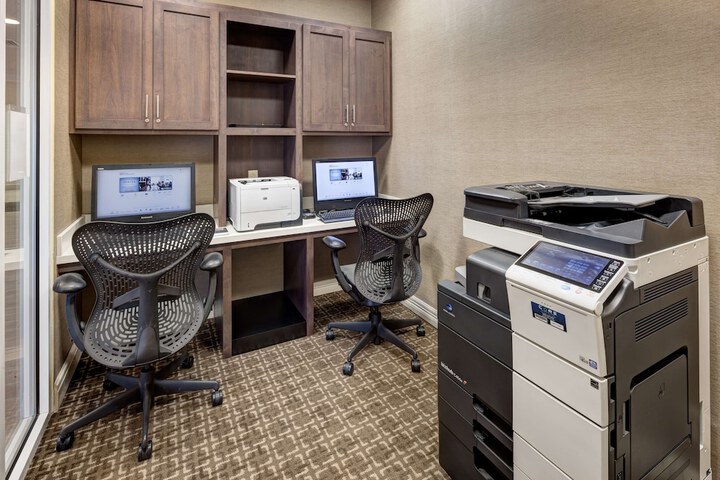 Business Center 49 of 49