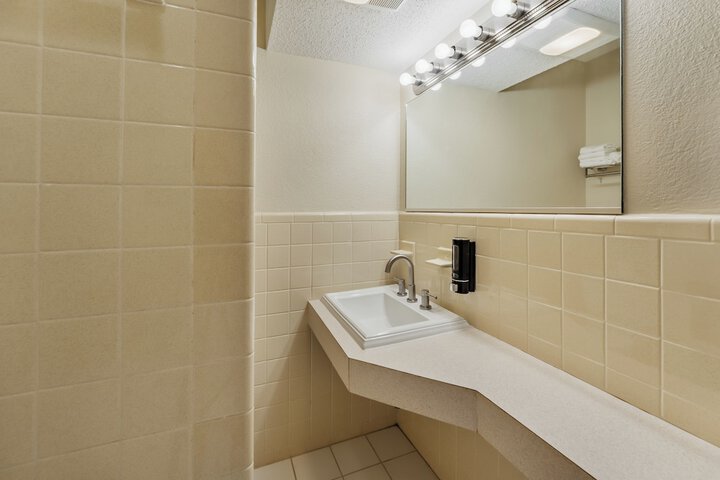 Mias Boutique Hotel