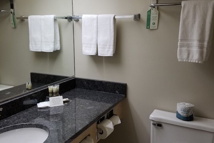 Room 20 of 69