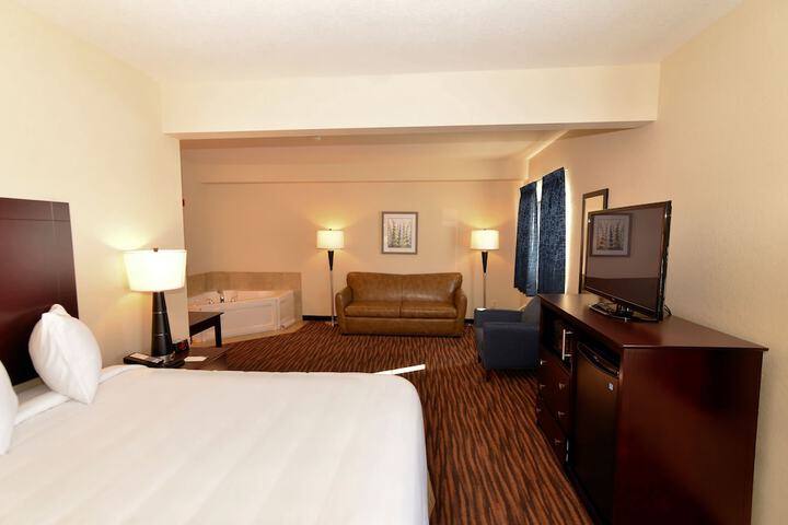 Room 50 of 106