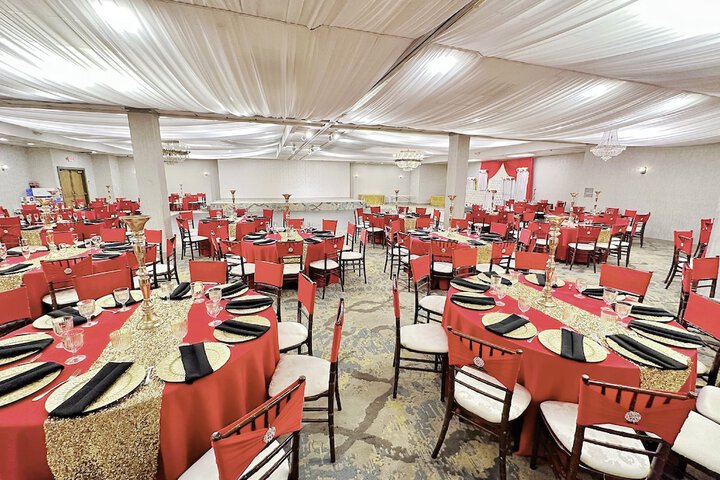 Ballroom/Hall 166 of 168
