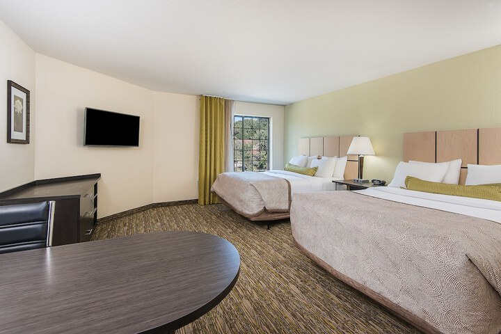 Room 15 of 32