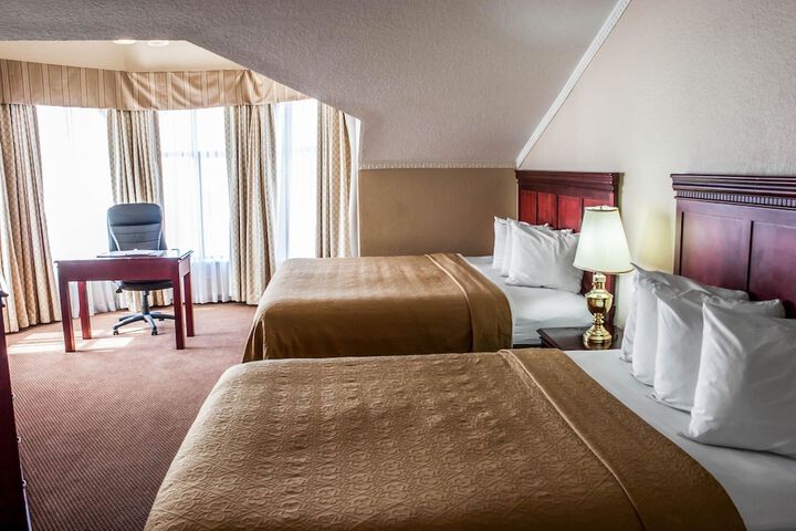 Room 20 of 33