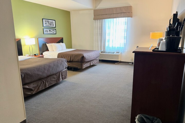 Room 8 of 29