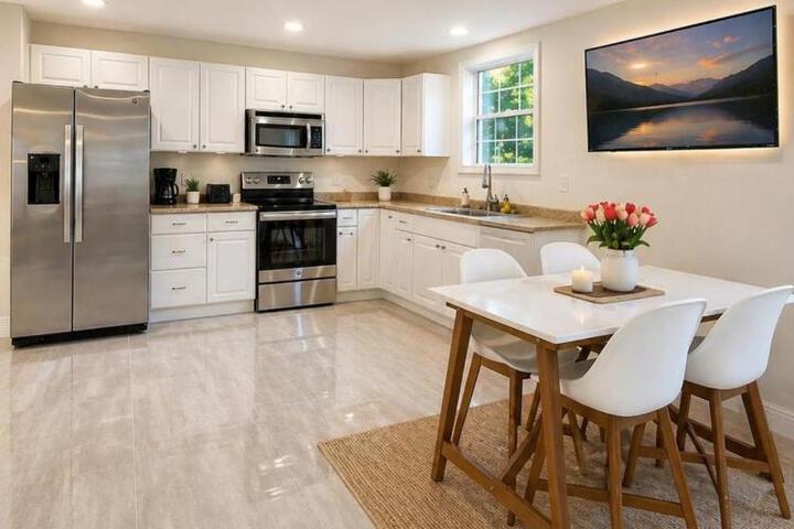 Cozy Two Bedrooms Apartment in Valrico