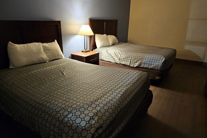 Room 71 of 86