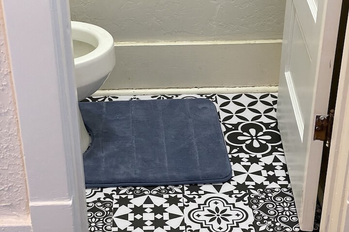 Room 35 of 104