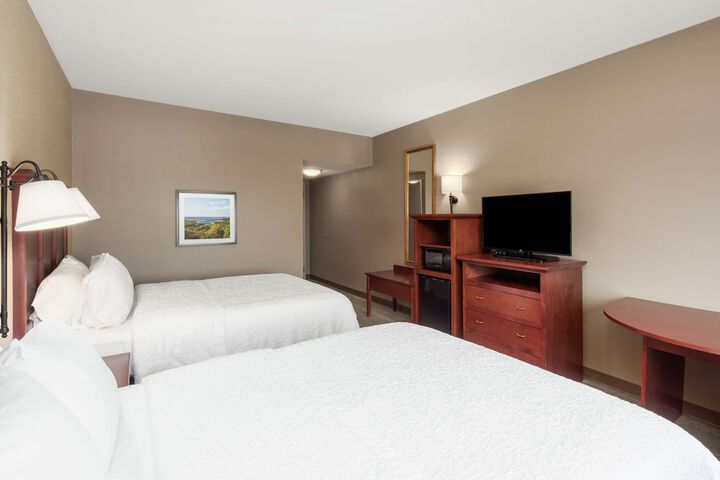 Room 13 of 38