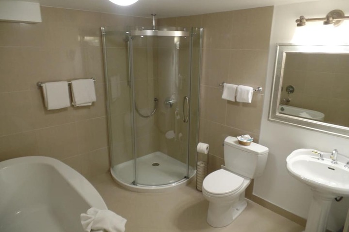 Room 21 of 53