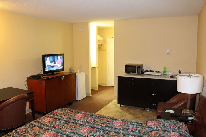 Room 33 of 56