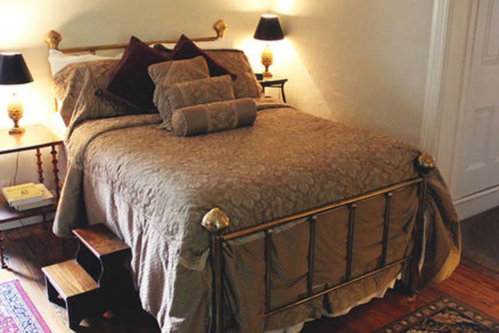 Room 10 of 51