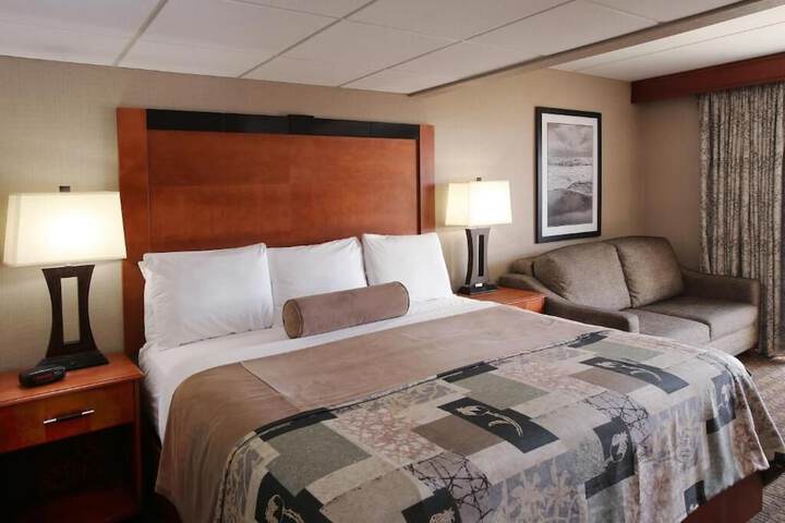 Room 44 of 76