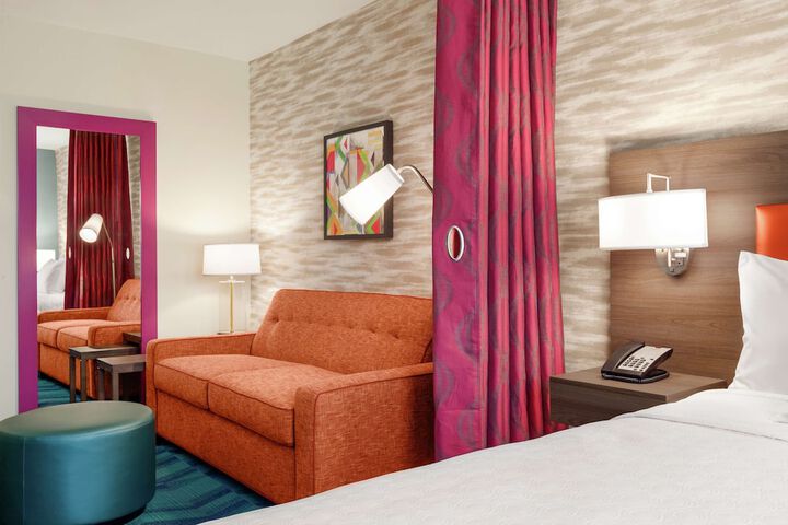 Room 18 of 37