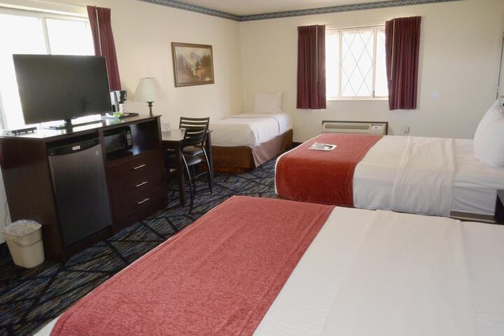 Room 15 of 19
