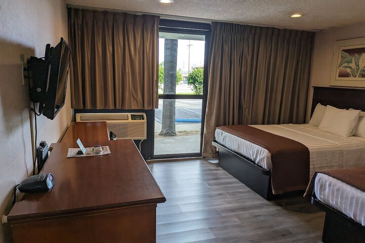 Room 35 of 49
