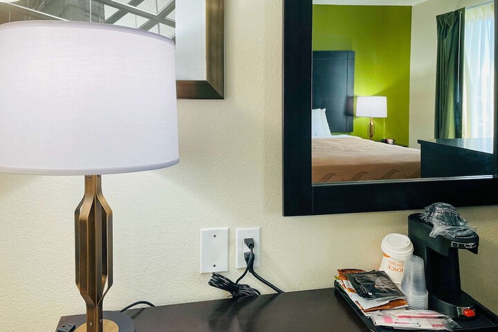 Quality Inn & Suites Lake Charles South