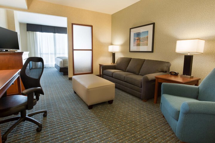 Room 14 of 40