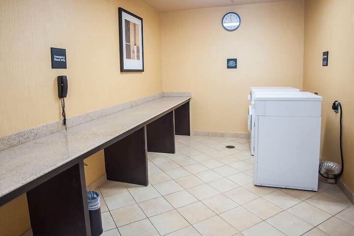 Hampton Inn & Suites Palestine