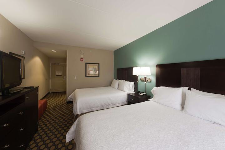 Room 21 of 34