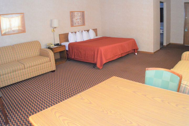 Room 32 of 56