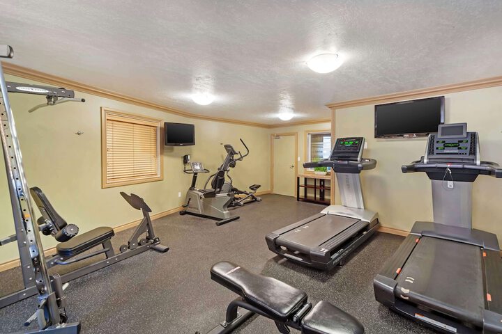 Best Western Plus Mirage Hotel & Resort