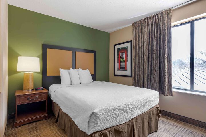 Extended Stay America Select Suites Dallas Farmers Branch