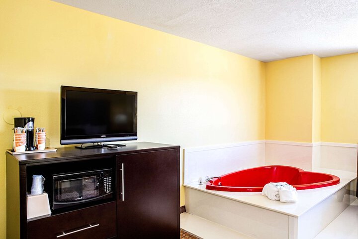 Room 26 of 31