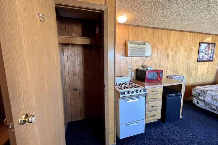 Room 5 of 51