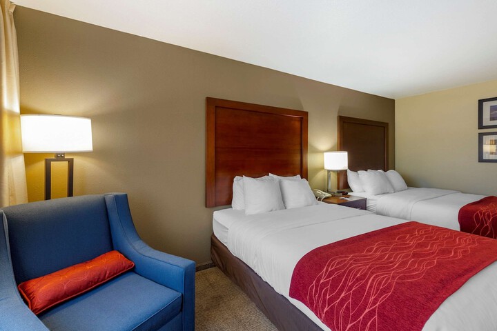Room 13 of 18