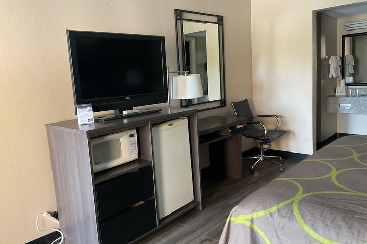 Super 8 by Wyndham Chattanooga / East Ridge