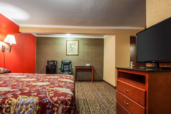 Rodeway Inn Paterson Great Falls Park Area