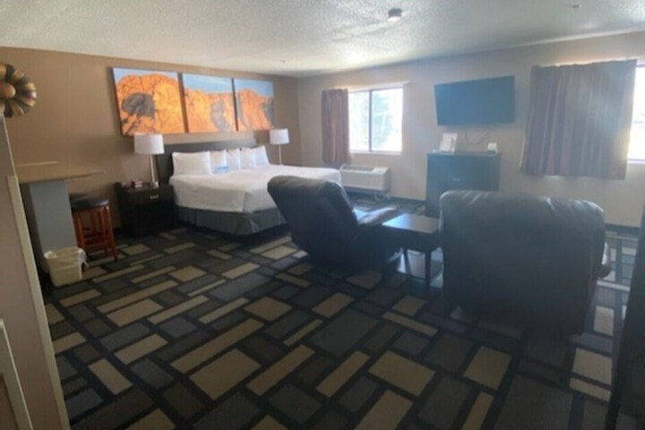 Days Inn by Wyndham Watertown
