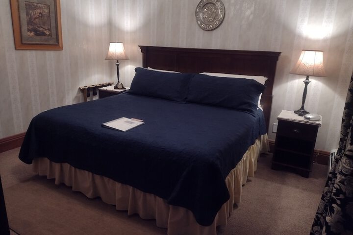 Room 21 of 46