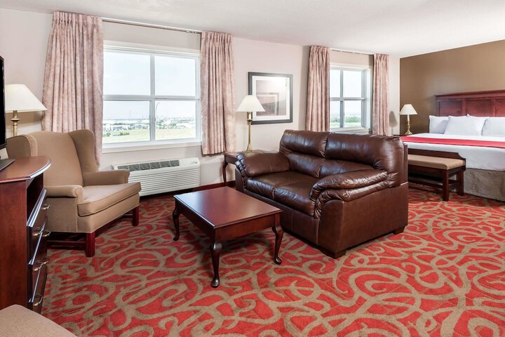 Room 16 of 38