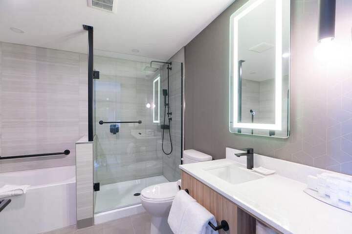 Sandman Signature Dartmouth Hotel & Suites