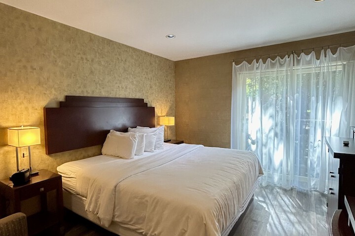 Room 22 of 101