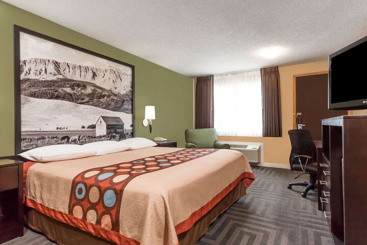 Room 36 of 38