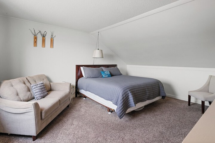 Room 109 of 154
